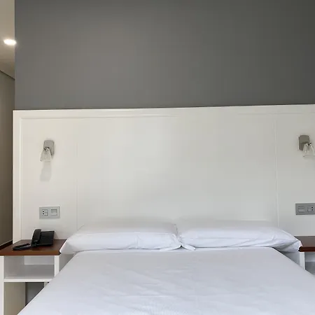 Arsus Hotel