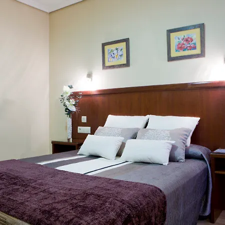 Arsus Hotel