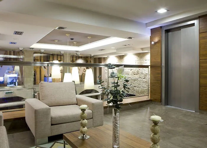 Arsus Hotel